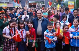 Thủ tướng dự Lễ khởi công dự án Trường tiểu học Cẩm Thạch