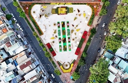 Mở 'đất vàng', khơi lòng dân