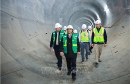 Thủ tướng Phạm Minh Chính kiểm tra thi công tuyến đường sắt đô thị Nhổn - Ga Hà Nội