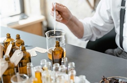 Tái tạo giá trị từ phụ phẩm và chất thải của ngành nước hoa cao cấp