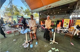 Dàn dựng trò chơi bốc thăm trúng thưởng để lừa đảo tại hội chợ