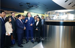 Thủ tướng Phạm Minh Chính thăm Trung tâm điều khiển hệ thống tàu điện ngầm Moskva