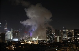 Tên lửa Iran đánh trúng khu công nghiệp Israel, dấy lo ngại rò rỉ hóa chất