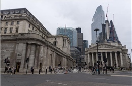 Từ địa chính trị đến túi tiền người dân