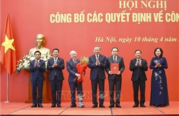 Hội nghị công bố các Quyết định về công tác cán bộ của Đảng ủy Quốc hội