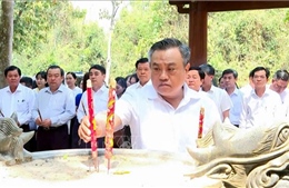 Ủy ban Kiểm tra Trung ương tri ân các Anh hùng liệt sĩ tại Trung ương Cục miền Nam