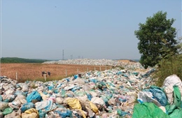 Bãi rác tập trung Triệu Phong quá tải, gây ô nhiễm môi trường