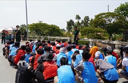 Cảnh giác với bẫy 'việc nhẹ lương cao'