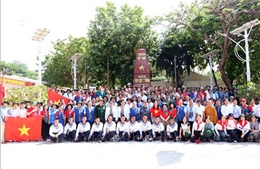 Trao tặng hơn 11 tỷ đồng cho quân dân Trường Sa và nhà giàn DK1