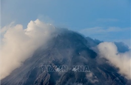 Philippines căng mình ứng phó tro bụi núi lửa Mayon