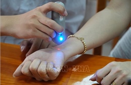 Nhóm học sinh Đồng Nai thiết kế thiết bị giúp xác định chính xác huyệt đạo