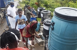 Khủng hoảng Ebola leo thang: Mỹ dự định lập trung tâm ngăn dịch tại Uganda