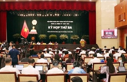 Miễn nhiệm 1 Phó Chủ tịch, 2 Ủy viên UBND Thành phố Hồ Chí Minh