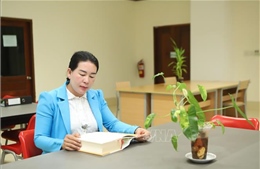 'Hồ Chí Minh toàn tập' giúp thắt chặt thêm quan hệ đặc biệt Việt-Lào