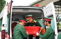Chiến dịch 500 ngày đêm: Bàn giao 670 mẫu sinh phẩm hài cốt liệt sĩ đi giám định ADN