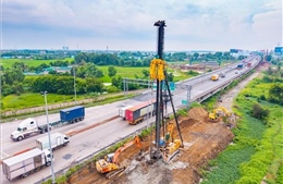 Gấp rút thi công dự án mở rộng cao tốc TP Hồ Chí Minh - Trung Lương - Mỹ Thuận