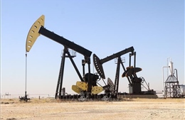 Giá dầu giảm trước khi Mỹ công bố lệnh trừng phạt mới nhằm vào Iran