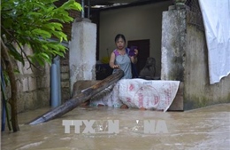 Điện Biên: Mưa lớn trong đêm, nhiều nhà dân bị ngập nước