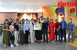 Báo Tin tức và Dân tộc tìm về &#39;địa chỉ đỏ&#39; của báo chí Việt Nam