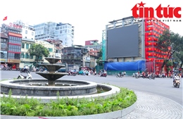 Quảng trường Đông Kinh Nghĩa Thục &#39;khoác áo mới&#39; chào mừng Quốc khánh 2/9