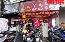 Giá vàng miếng niêm yết ở mức 138 triệu đồng/lượng