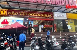 Vàng nhẫn, vàng miếng &#39;cháy hàng&#39; dù giá ở đỉnh, người dân chuyển sang mua bạc