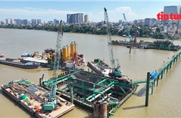 Tăng tốc thi công cầu Trần Hưng Đạo trước mùa mưa