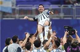 Messi thiết lập hàng loạt cột mốc lịch sử sau màn ngược dòng kỳ vĩ của Argentina