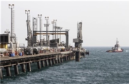 Xuất khẩu dầu thô của Iran sang EU giảm gần 50%