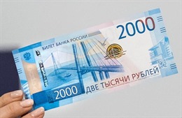 Đồng ruble lần đầu vượt ngưỡng 70 ruble/USD kể từ tháng 3/2016