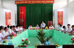 Đồng chí Phạm Minh Chính làm việc với Tỉnh ủy Sóc Trăng