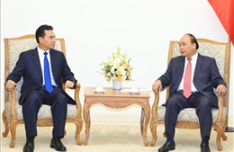Thủ tướng Nguyễn Xuân Phúc tiếp Bộ trưởng, Chủ nhiệm Văn phòng Phủ Thủ tướng Lào