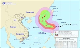Vùng Đông Bắc Biển Đông mưa bão, gió mạnh do ảnh hưởng bão Yutu