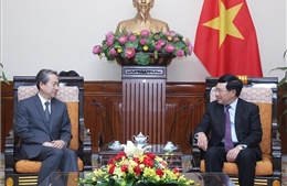Phó Thủ tướng, Bộ trưởng Ngoại giao Phạm Bình Minh tiếp Đại sứ Trung Quốc tại Việt Nam ​
