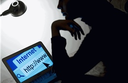 Chính phủ Pháp công bố kế hoạch chống quấy rối trên mạng