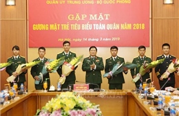 Bộ trưởng Bộ Quốc phòng gặp mặt các gương mặt trẻ tiêu biểu toàn quân năm 2018