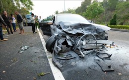 Ô tô đối đầu trên cao tốc đi Đà Lạt khiến 1 người chết, 3 người bị thương