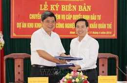 Bàn giao dự án khu kinh tế muối Quán Thẻ cho Ninh Thuận quản lý