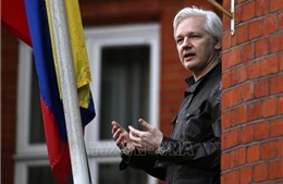 Tin tặc đe dọa sẽ trả đũa hành động bắt giữ ông Julian Assange