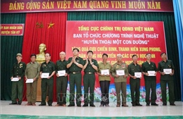 Thăm, tặng quà cựu bộ đội Trường Sơn tại Nghệ An