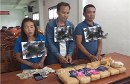 Bắt giữ 3 đối tượng người Lào vận chuyển 60.000 viên ma túy tổng hợp 