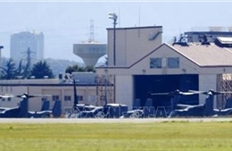 Cảnh sát Nhật Bản bắt giữ người chiếu tia lade vào máy bay quân sự Mỹ ở ngoại ô Tokyo