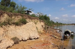 Quảng Trị đầu tư khắc phục khẩn cấp tình trạng sạt lở bờ sông