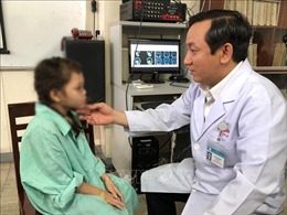 Phẫu thuật khối u lớn trong hốc mũi cho bé gái 10 tuổi