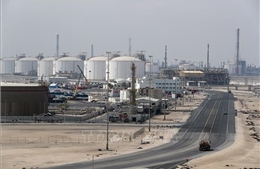 Giá dầu tiếp đà tăng trên thị trường châu Á