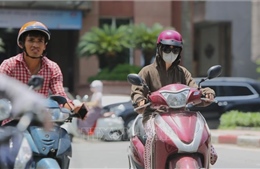 Ngày 8/7, nắng nóng tiếp tục bủa vây Bắc Bộ và Trung Bộ, có nơi trên 38 độ C