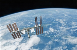NASA lắp đặt &#39;bến đỗ&#39; cho tàu vũ trụ thương mại trên ISS