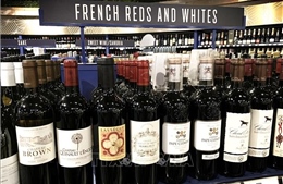 Chủ tịch Hội đồng châu Âu cảnh báo đáp trả nếu Mỹ áp thuế rượu vang Pháp
