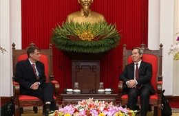 Đồng chí Nguyễn Văn Bình tiếp Phó Trợ lý Bộ trưởng Tài chính Hoa Kỳ