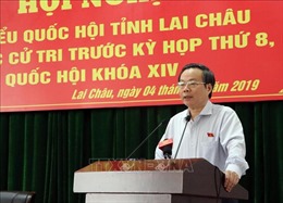 Phó Chủ tịch Quốc hội Phùng Quốc Hiển tiếp xúc cử tri tỉnh Lai Châu